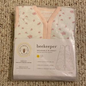 NEW Burt’s bees wearable blanket 6-12 months quilted medium weight pink flowers